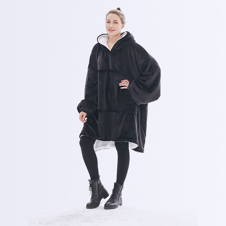 Cozy-hoody™ | Der ultimative Partner für warme Abende.