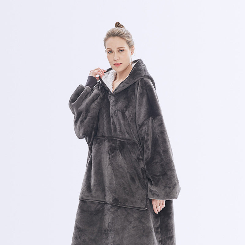 Cozy-hoody™ | Der ultimative Partner für warme Abende.