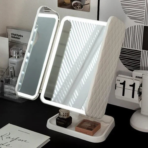 GlowMate™ | Bring Licht in deine Schönheitsroutine.